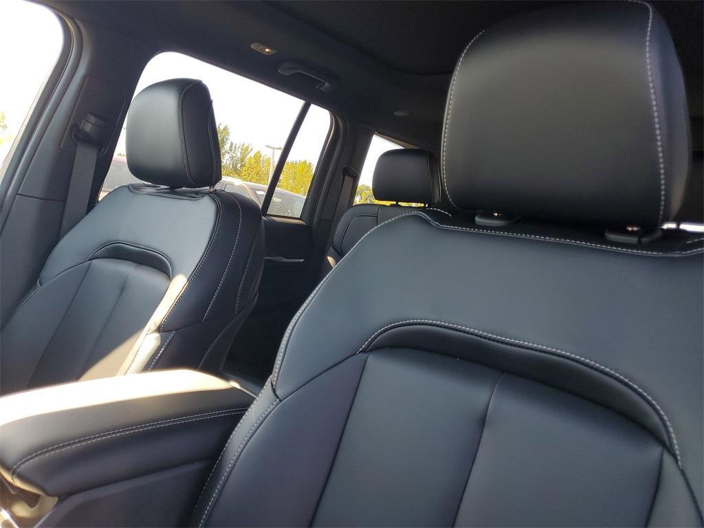 new 2025 Jeep Grand Cherokee car, priced at $43,908