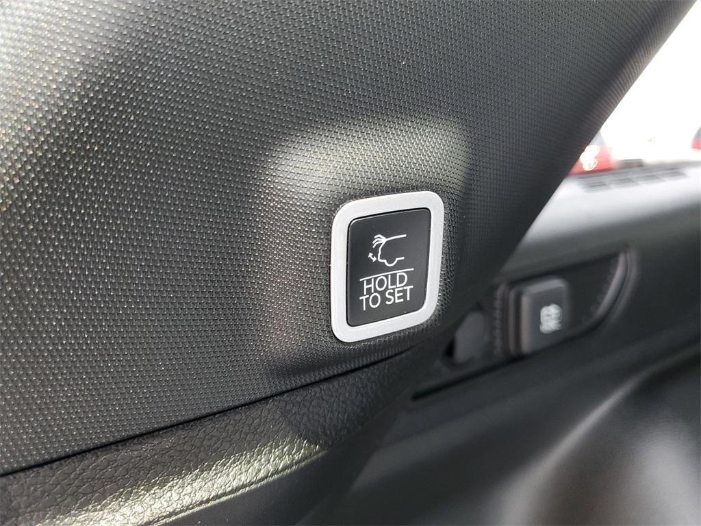 new 2025 Jeep Grand Cherokee car, priced at $45,665