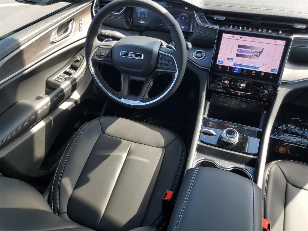 new 2025 Jeep Grand Cherokee car, priced at $46,361