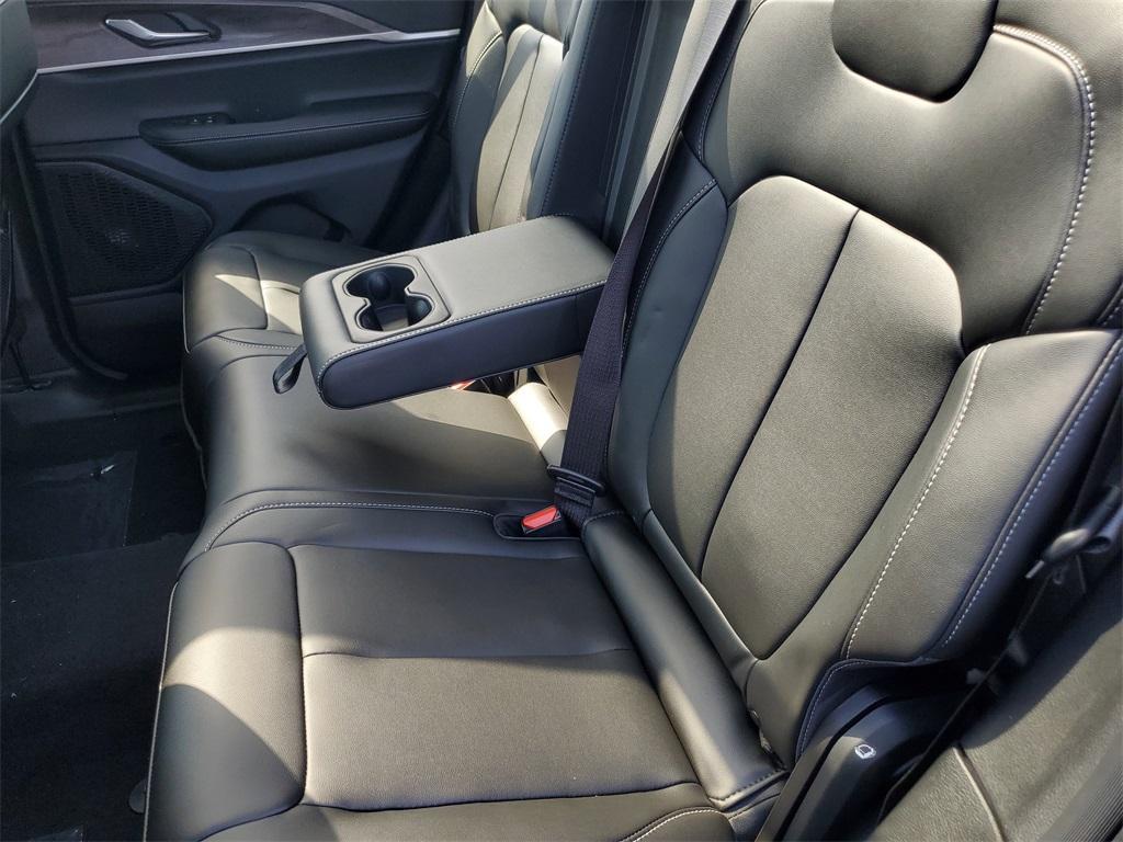 new 2025 Jeep Grand Cherokee car, priced at $46,361