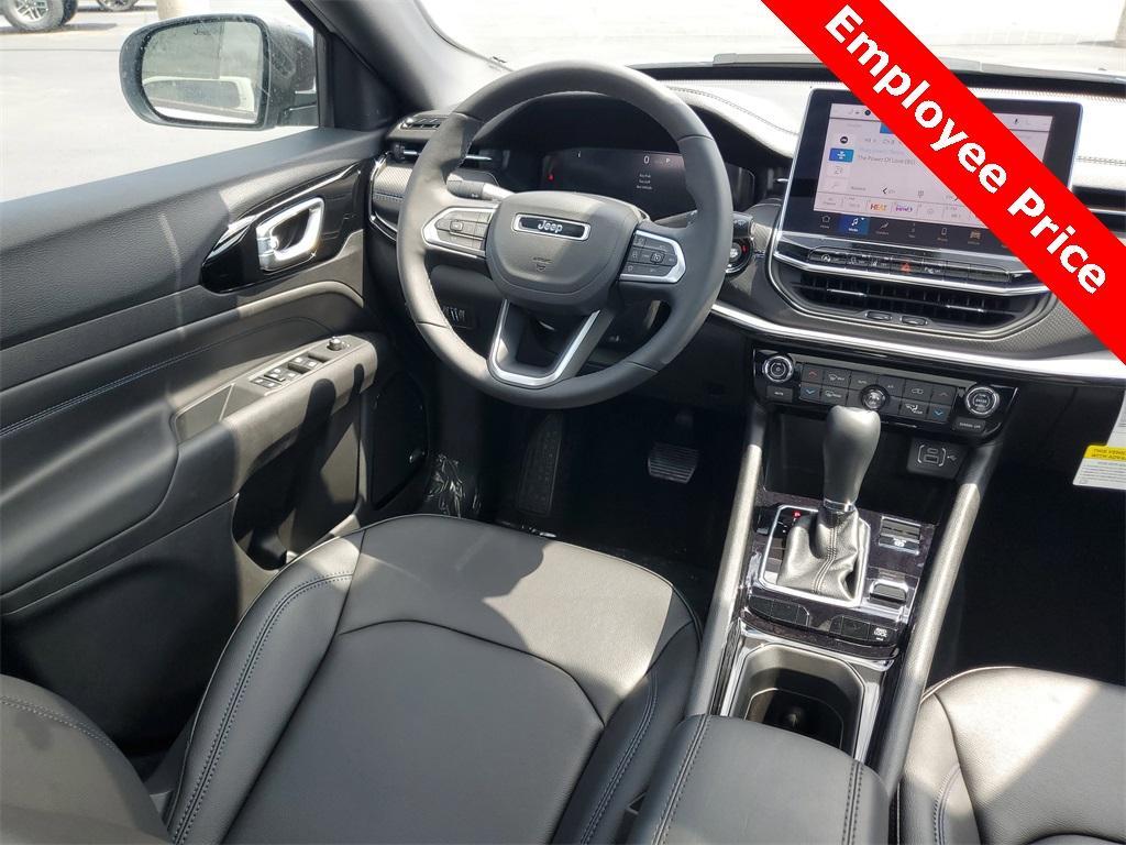 new 2025 Jeep Compass car, priced at $31,226
