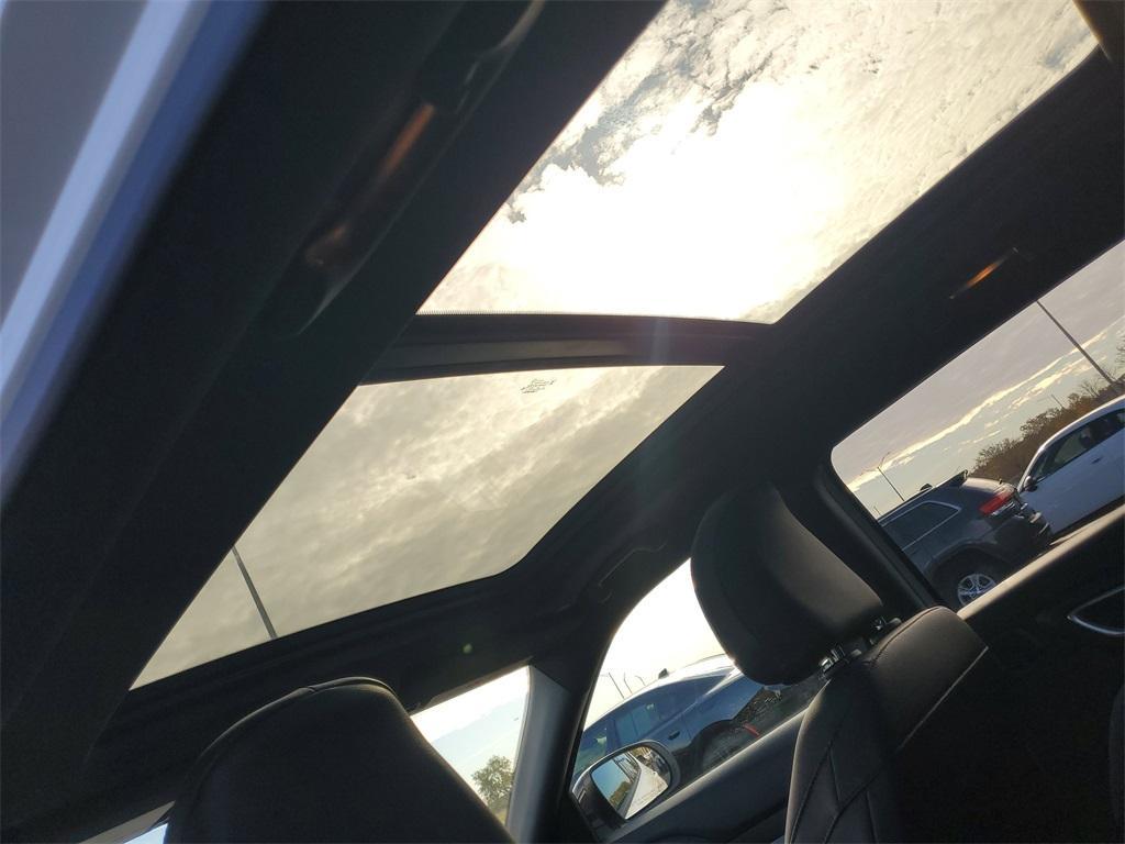 used 2024 Jeep Compass car, priced at $25,266