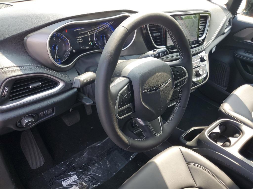 new 2026 Chrysler Pacifica car, priced at $45,302