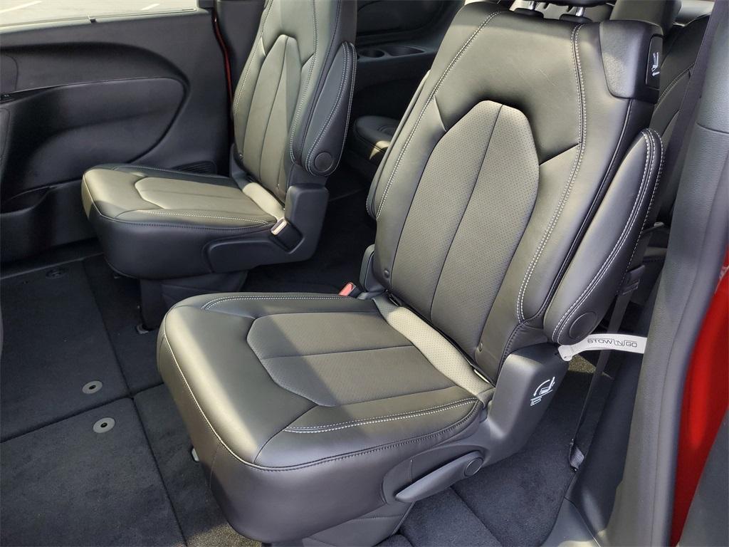 new 2026 Chrysler Pacifica car, priced at $45,302