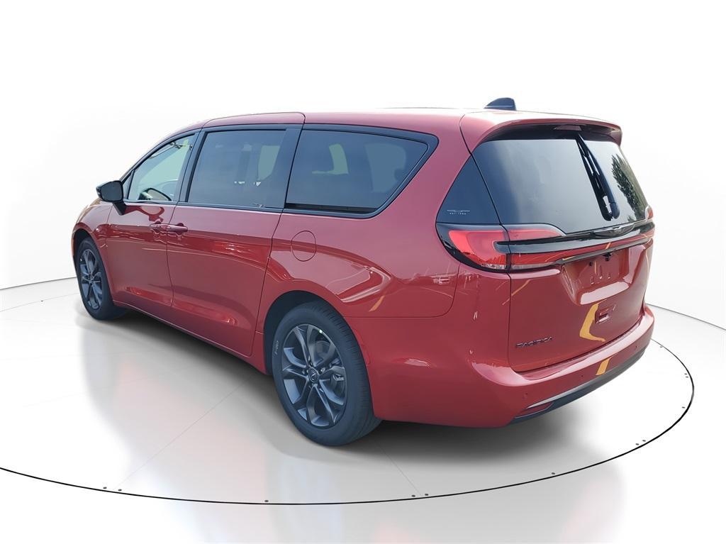 new 2026 Chrysler Pacifica car, priced at $45,302