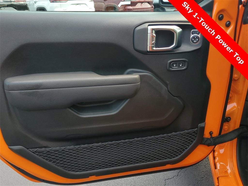 new 2025 Jeep Wrangler car, priced at $45,504