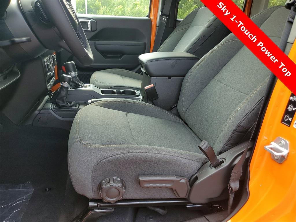 new 2025 Jeep Wrangler car, priced at $45,504