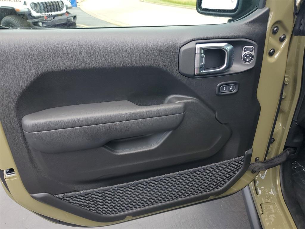 new 2025 Jeep Wrangler car, priced at $50,569