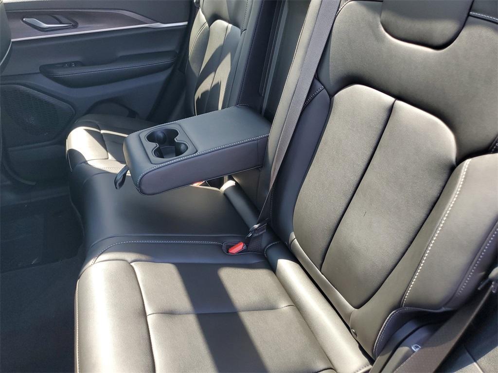 new 2025 Jeep Grand Cherokee car, priced at $45,408