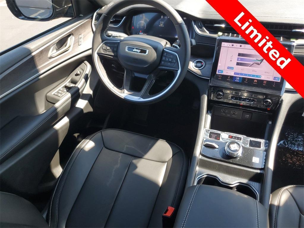 new 2025 Jeep Grand Cherokee car, priced at $44,408