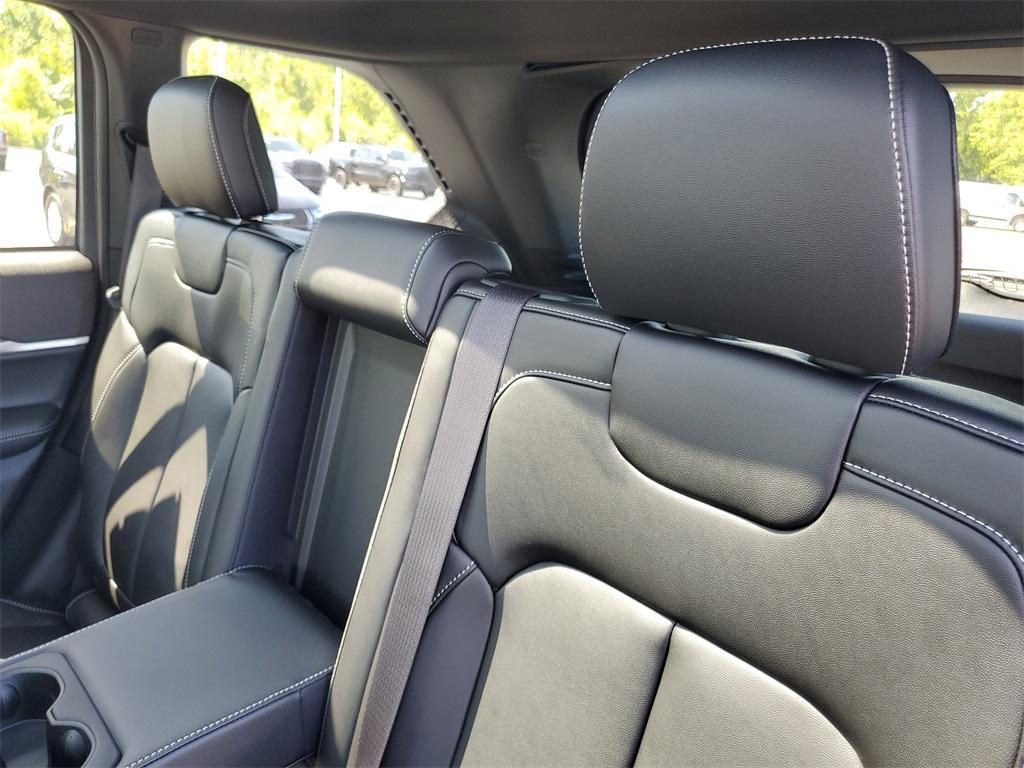 new 2025 Jeep Grand Cherokee car, priced at $45,408