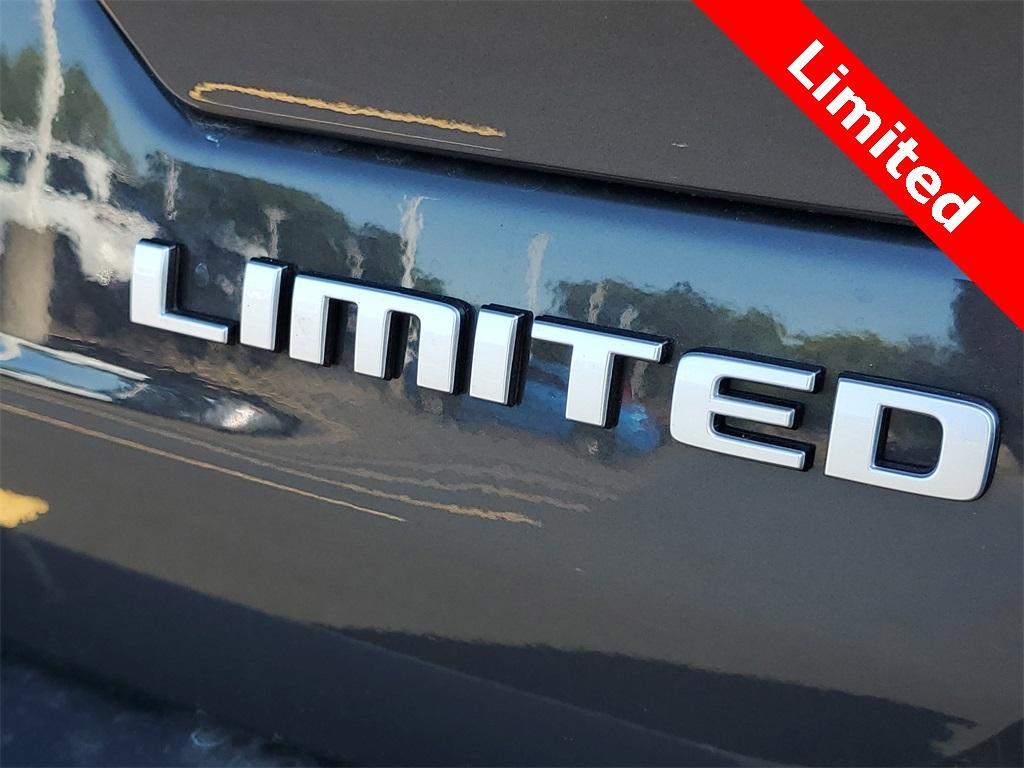 new 2025 Jeep Grand Cherokee car, priced at $44,408
