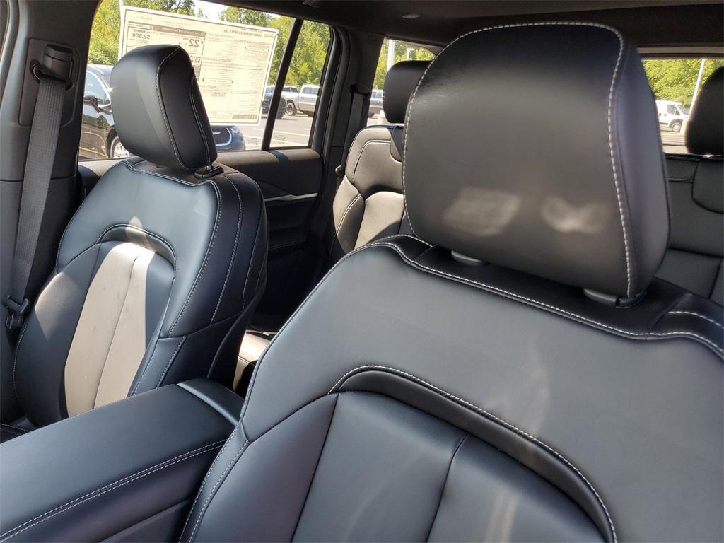 new 2025 Jeep Grand Cherokee car, priced at $45,408