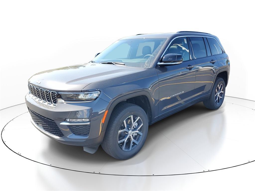 new 2025 Jeep Grand Cherokee car, priced at $45,408