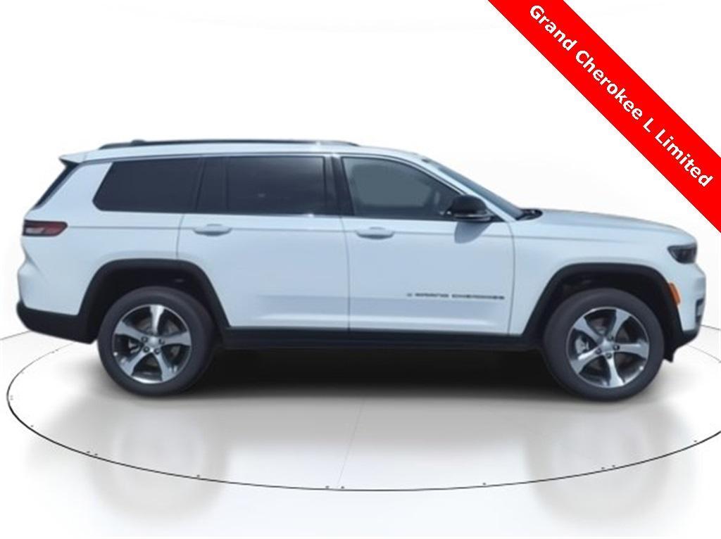 new 2024 Jeep Grand Cherokee L car, priced at $46,977