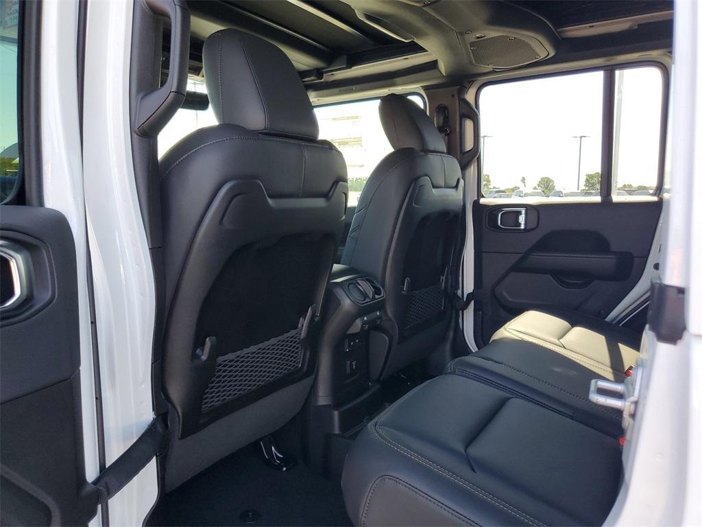 new 2025 Jeep Wrangler car, priced at $50,943