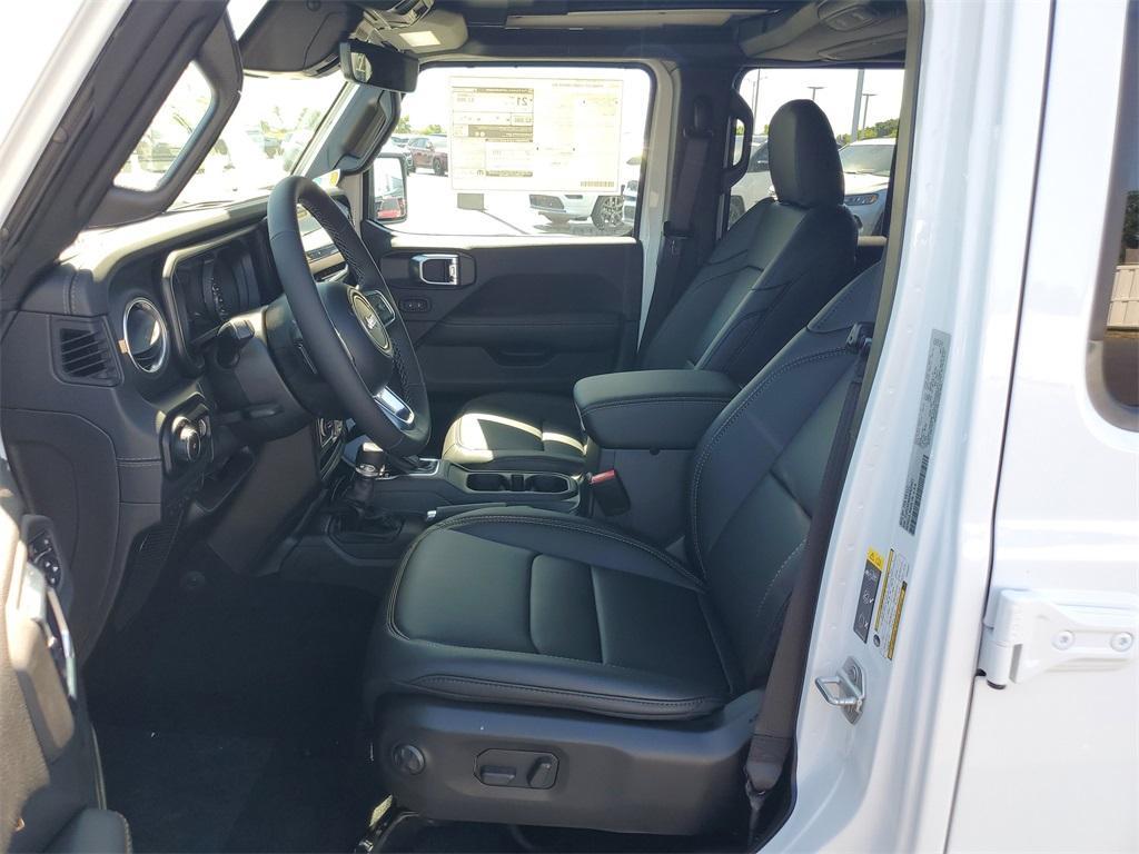 new 2025 Jeep Wrangler car, priced at $50,943