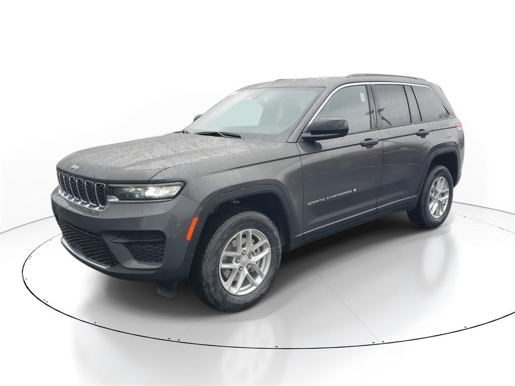 new 2025 Jeep Grand Cherokee car, priced at $38,970