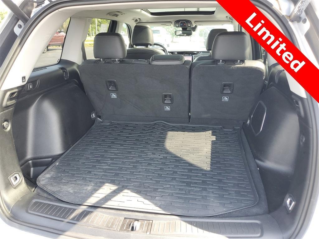 used 2022 Jeep Grand Cherokee car, priced at $33,977