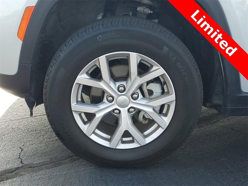 used 2022 Jeep Grand Cherokee car, priced at $33,977