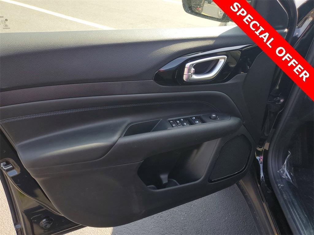 new 2025 Jeep Compass car, priced at $30,755