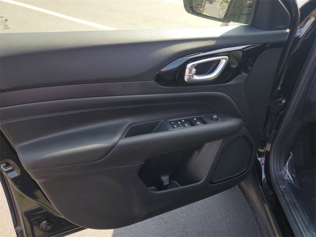 new 2025 Jeep Compass car, priced at $27,490