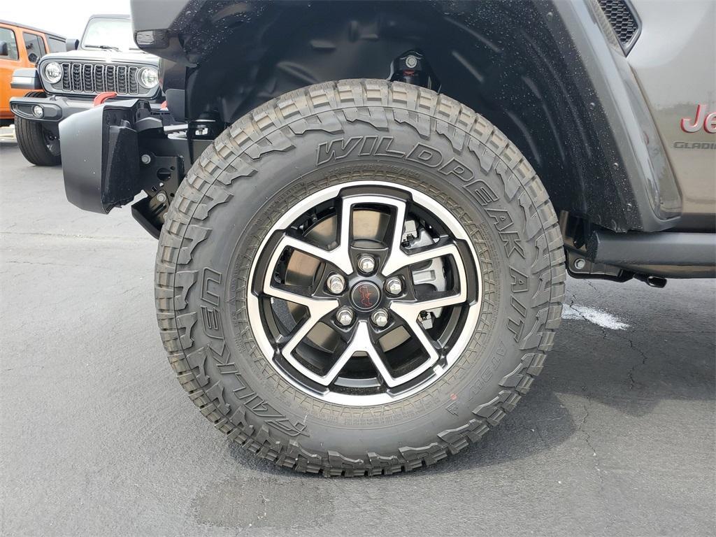 new 2025 Jeep Gladiator car, priced at $50,116