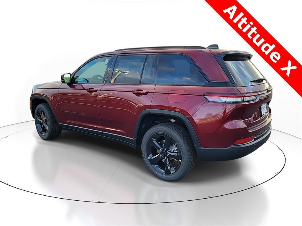 new 2025 Jeep Grand Cherokee car, priced at $40,599
