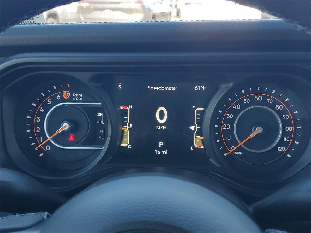 new 2025 Jeep Gladiator car, priced at $46,105
