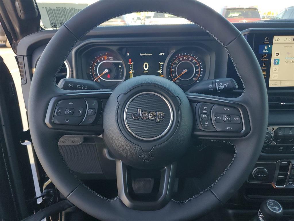 new 2025 Jeep Gladiator car, priced at $46,105