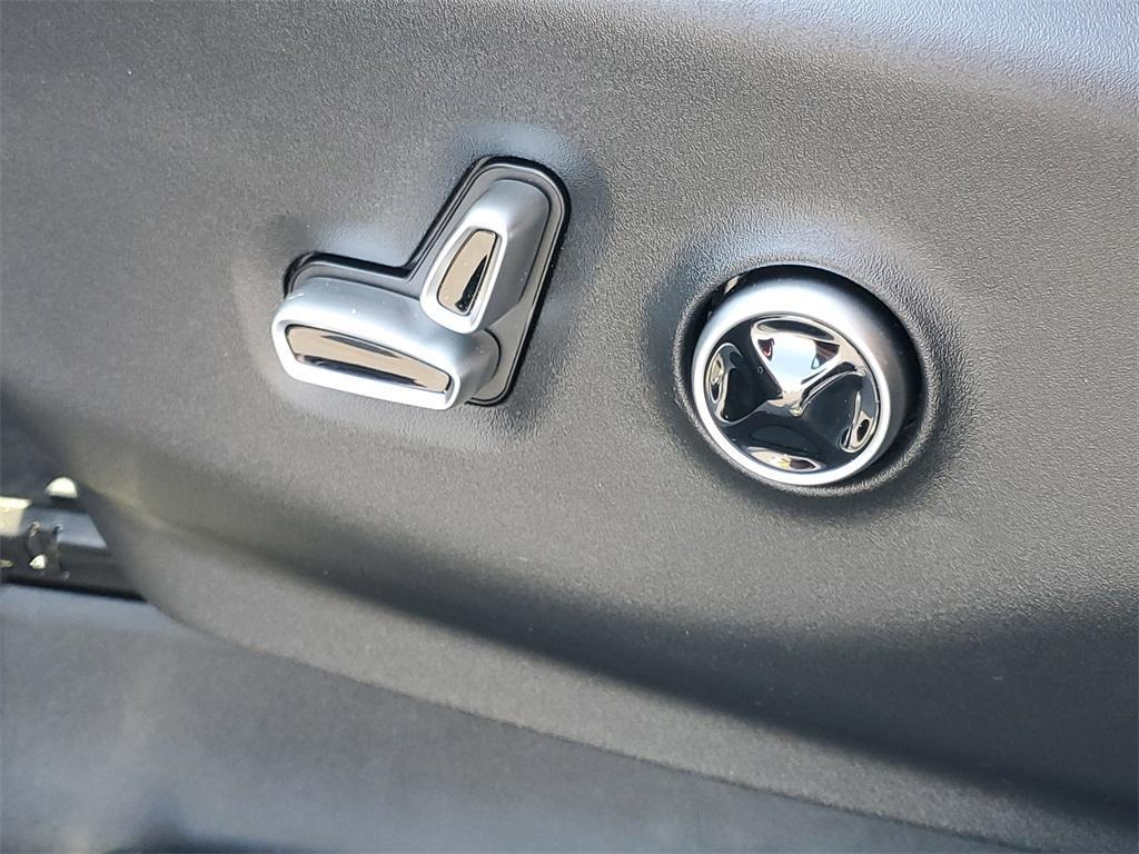 new 2025 Chrysler Pacifica Hybrid car, priced at $46,583