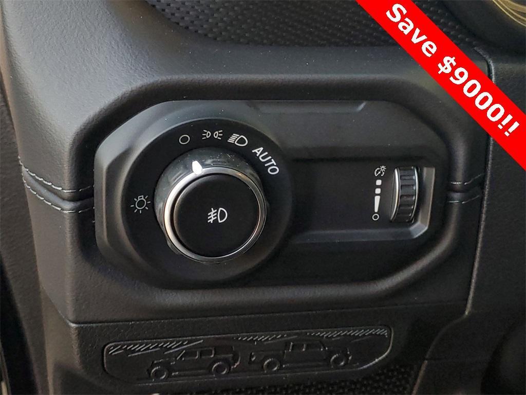 new 2025 Jeep Wrangler car, priced at $54,520