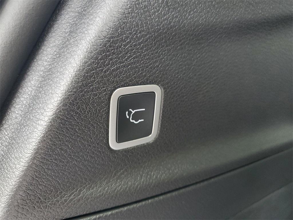 new 2026 Chrysler Voyager car, priced at $39,808