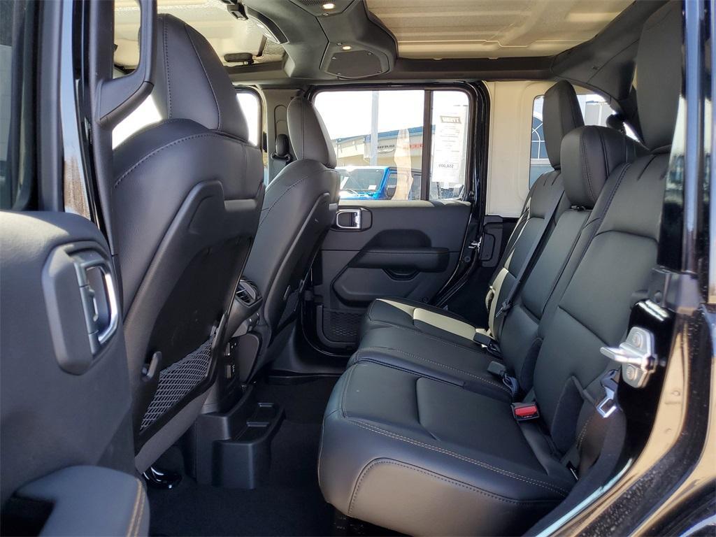 new 2025 Jeep Wrangler car, priced at $54,340