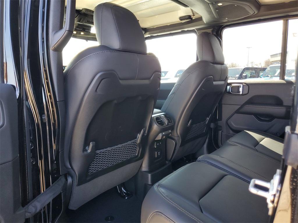 new 2025 Jeep Wrangler car, priced at $54,340
