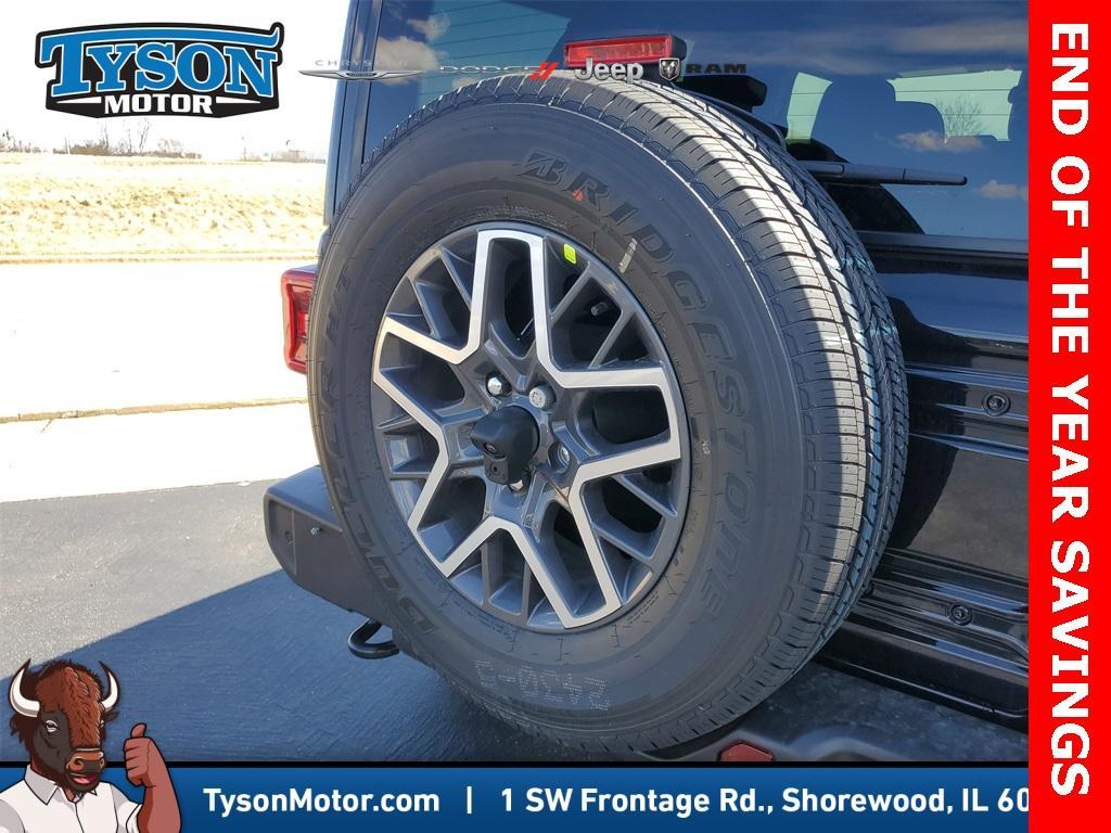 new 2025 Jeep Wrangler car, priced at $46,999