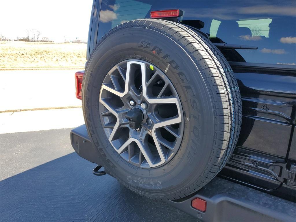 new 2025 Jeep Wrangler car, priced at $54,340