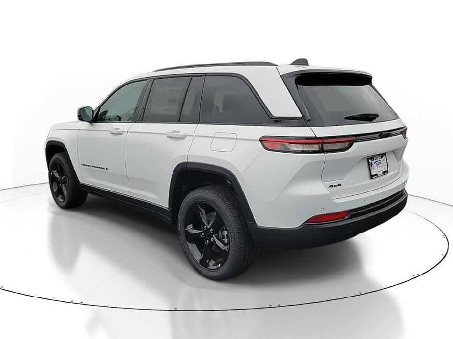 new 2025 Jeep Grand Cherokee car, priced at $42,252