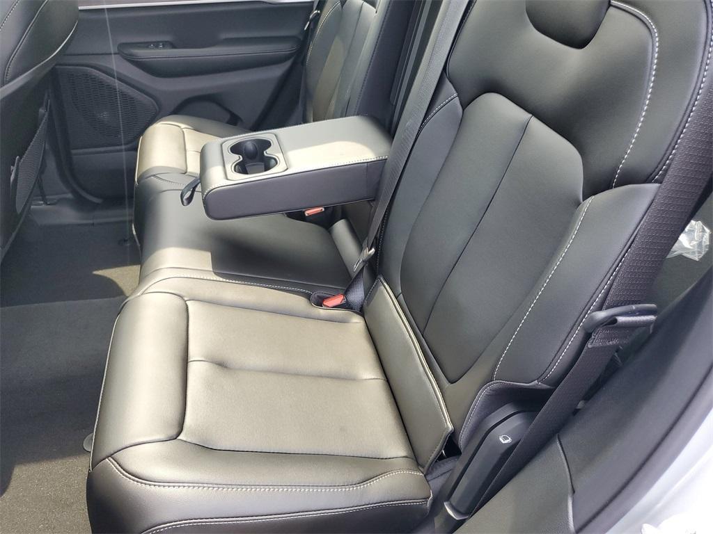 new 2025 Jeep Grand Cherokee car, priced at $46,236