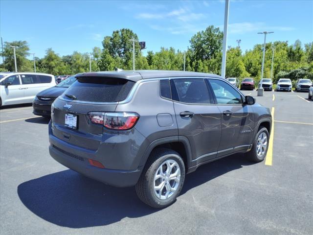 new 2024 Jeep Compass car, priced at $25,406