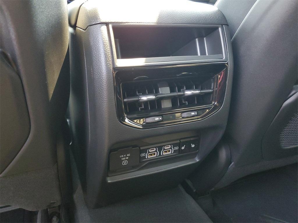 new 2025 Jeep Grand Cherokee car, priced at $46,485