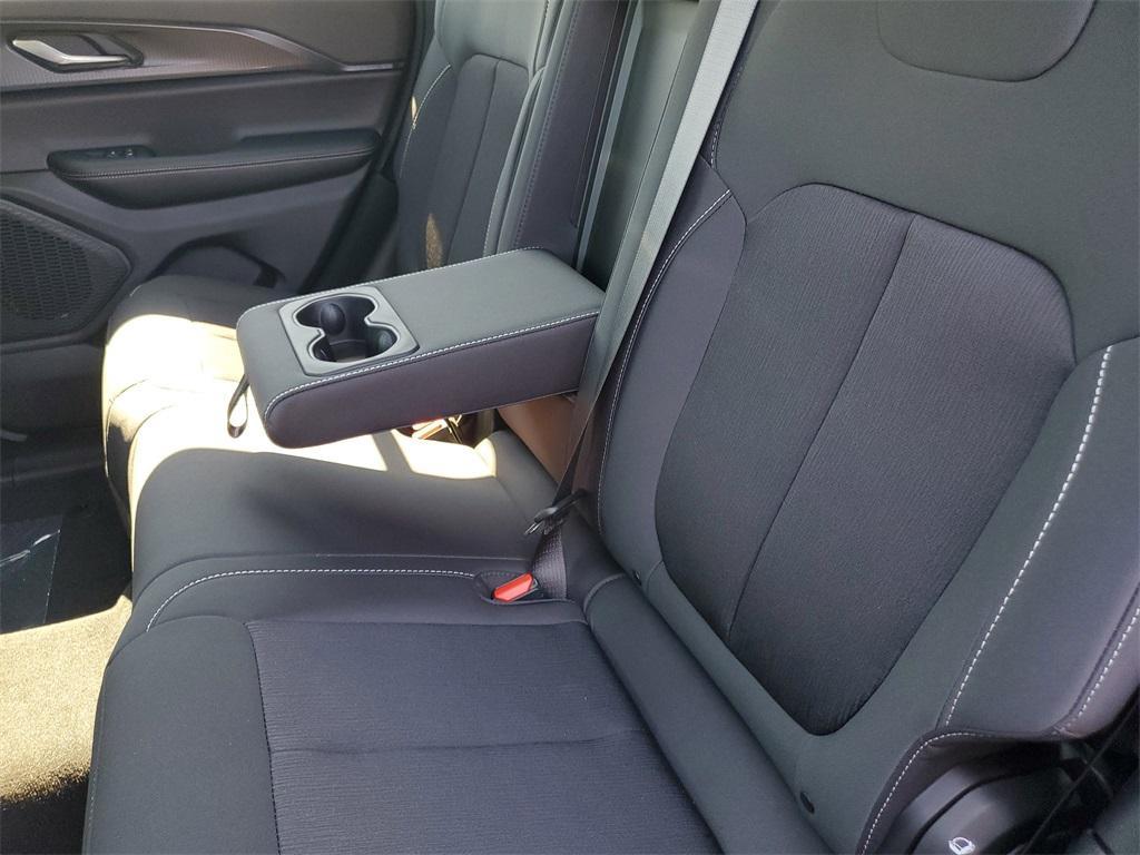 new 2025 Jeep Grand Cherokee car, priced at $39,625
