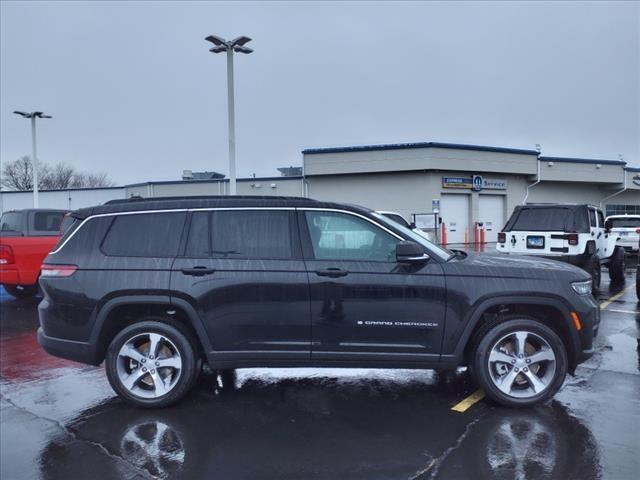 new 2024 Jeep Grand Cherokee L car, priced at $49,181