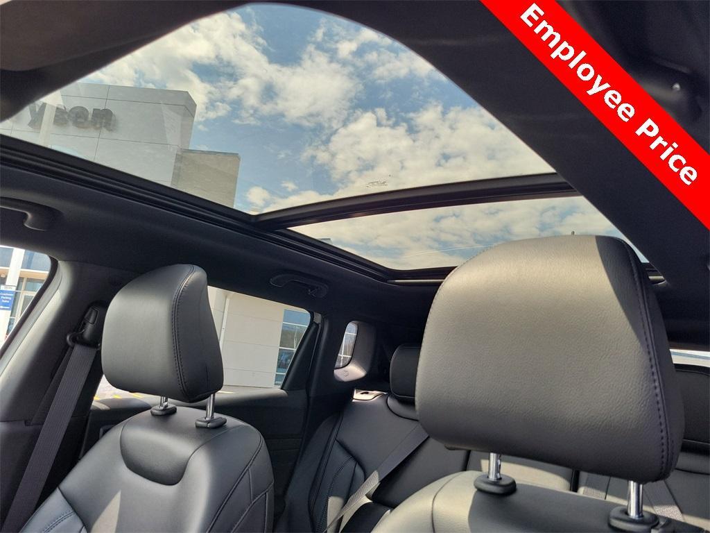 new 2025 Jeep Compass car, priced at $32,126