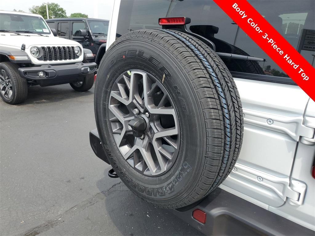 new 2025 Jeep Wrangler car, priced at $50,556