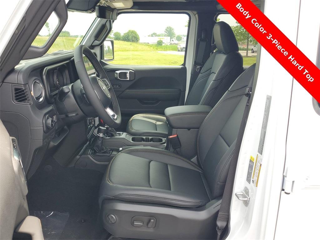 new 2025 Jeep Wrangler car, priced at $50,556
