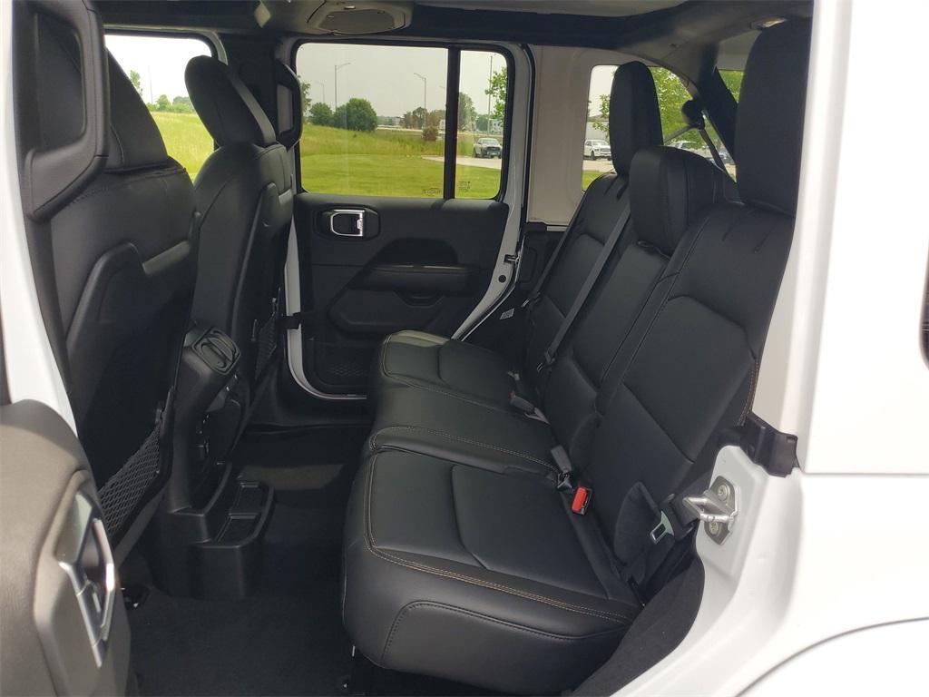 new 2025 Jeep Wrangler car, priced at $50,928