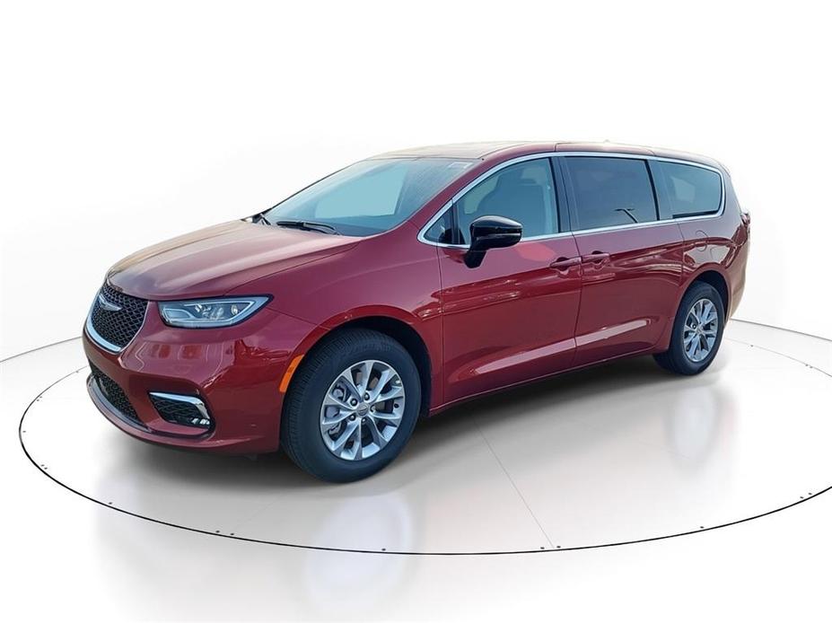 new 2024 Chrysler Pacifica car, priced at $41,601