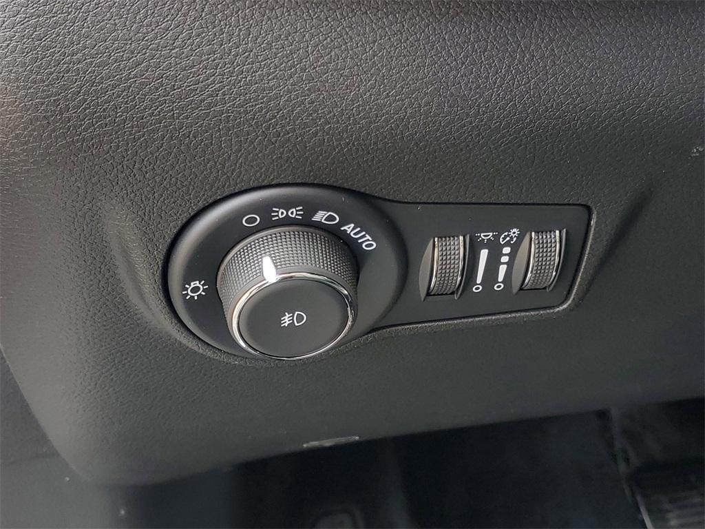 new 2025 Jeep Compass car, priced at $31,606