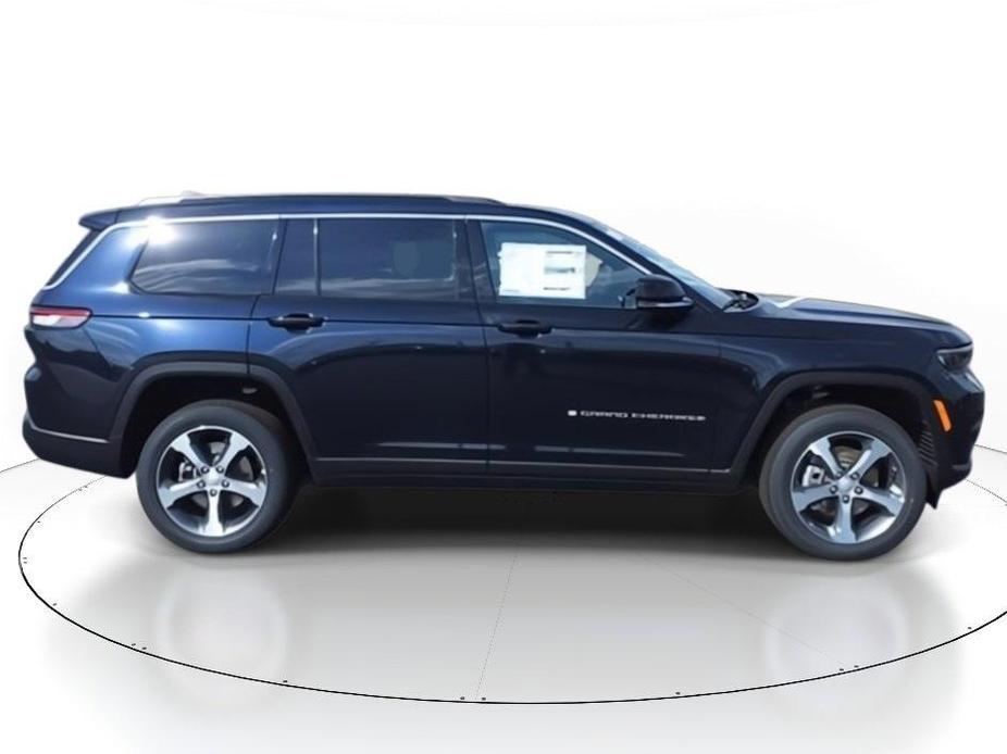 new 2024 Jeep Grand Cherokee L car, priced at $45,681